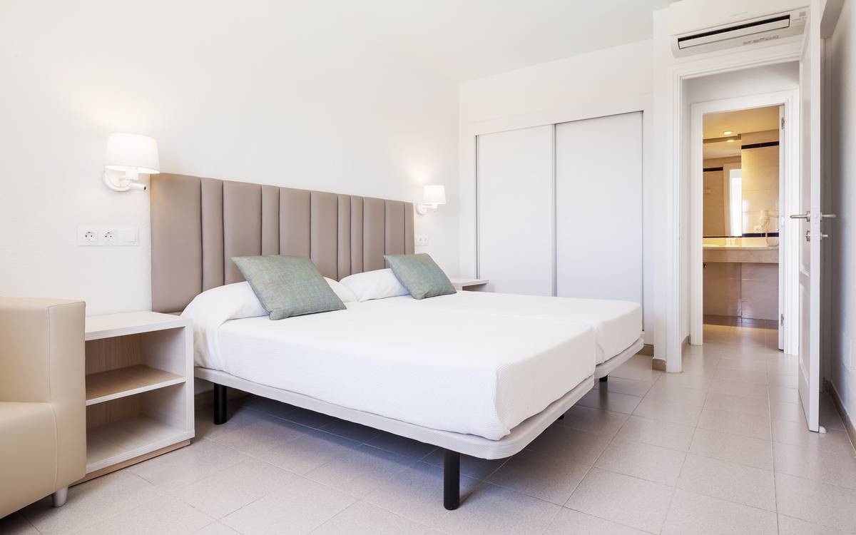 Appartements mit terrasse Hotel ILUNION Menorca Cala Galdana Appartements mit terrasse Hotel ILUNION Menorca Cala Galdana