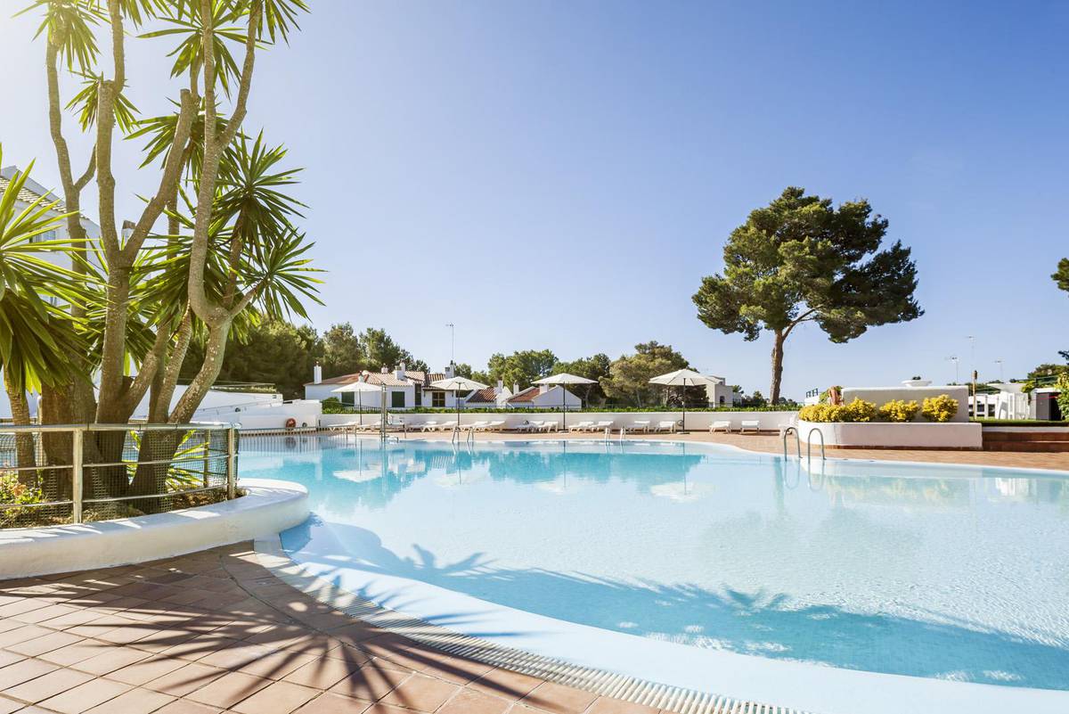 Schwimmbad ilunion menroca Hotel ILUNION Menorca Cala Galdana